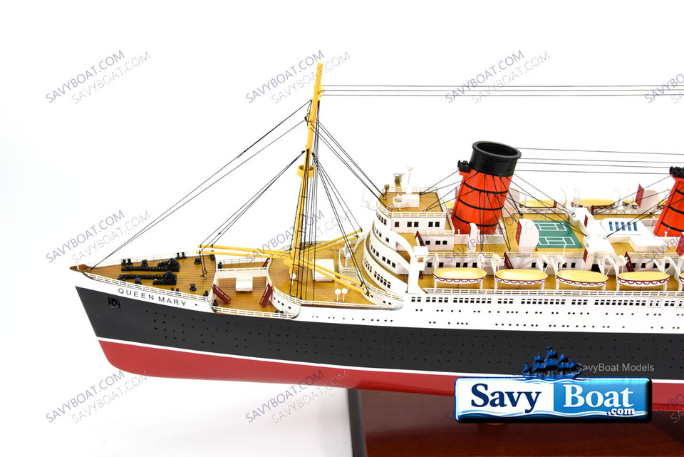 RMS QUEEN MARY LIGHTED OCEAN LINER