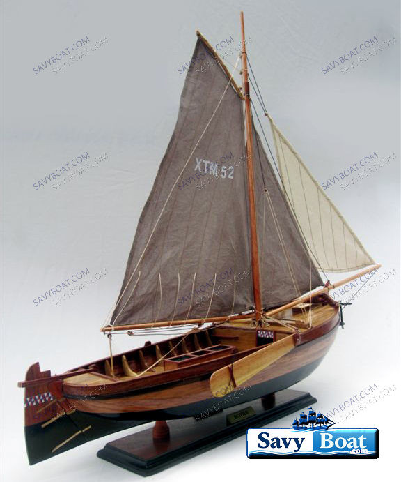 BOTTER SAIL BOAT