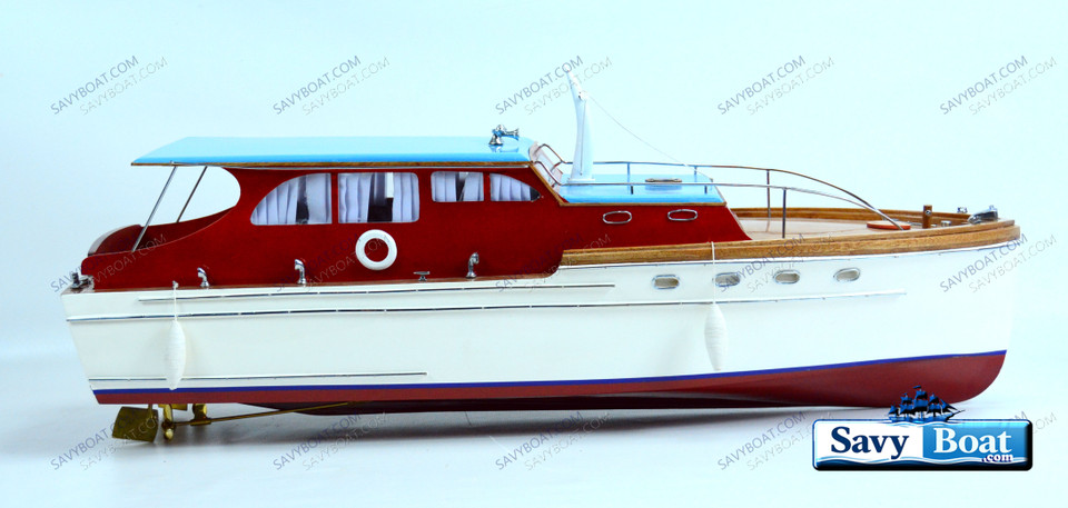 CHRIS-CRAFT DOUBLE STATEROOM CRUISER SAVY LOGO
