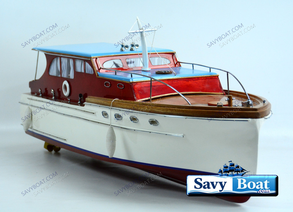 CHRIS-CRAFT DOUBLE STATEROOM CRUISER SAVY LOGO
