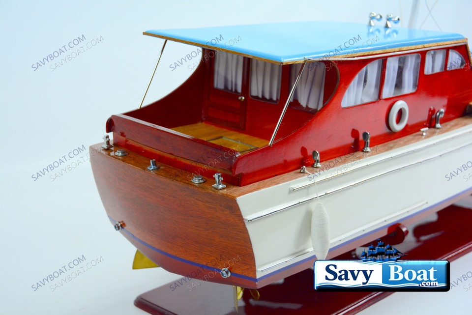 CHRIS-CRAFT DOUBLE STATEROOM CRUISER SAVY LOGO
