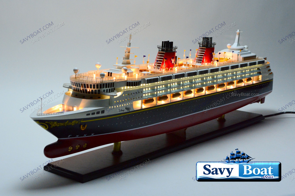 DISNEY DREAM LIGHTED 48 in CRUISE SHIP