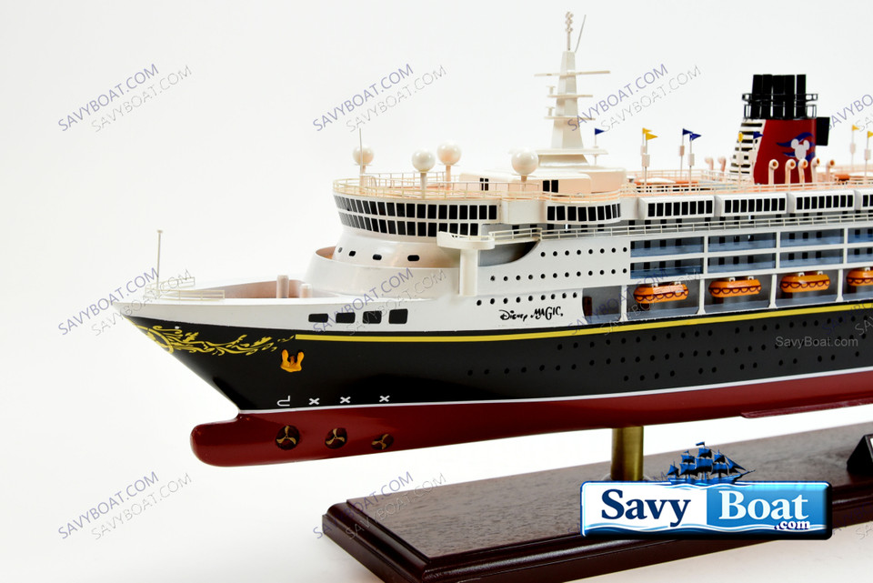 DISNEY MAGIC LIGHTED 40 in CRUISE SHIP
