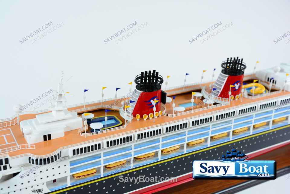 DISNEY WONDER LIGHTED 40 in CRUISE SHIP