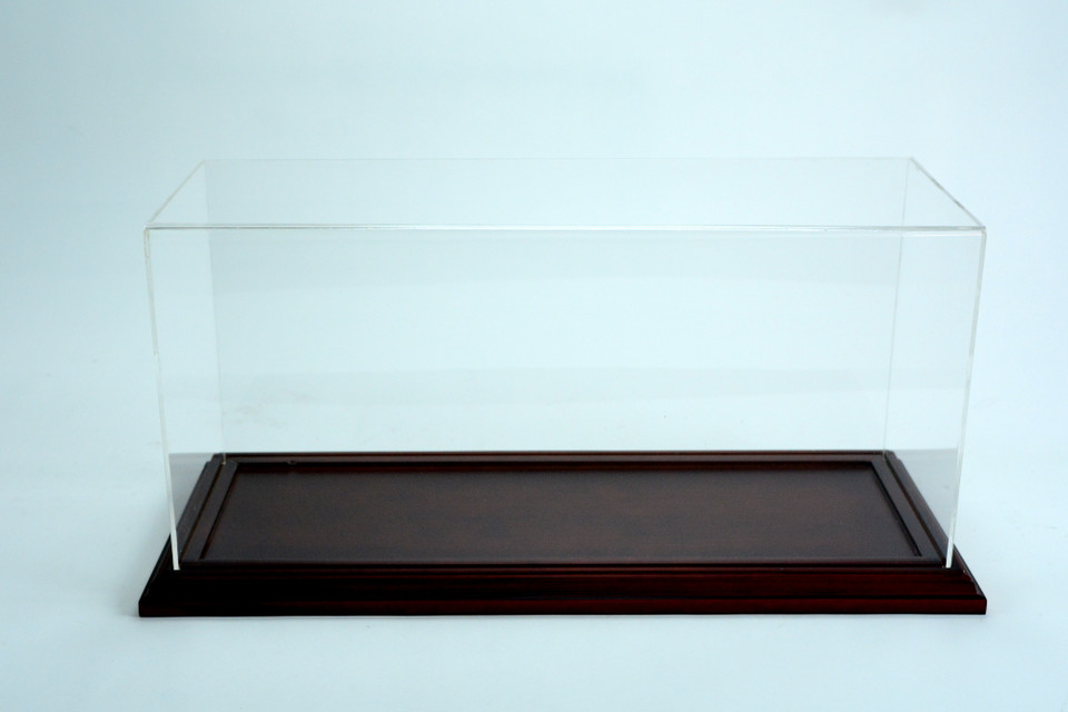 28" SPEED BOAT / YACHT DISPLAY CASE