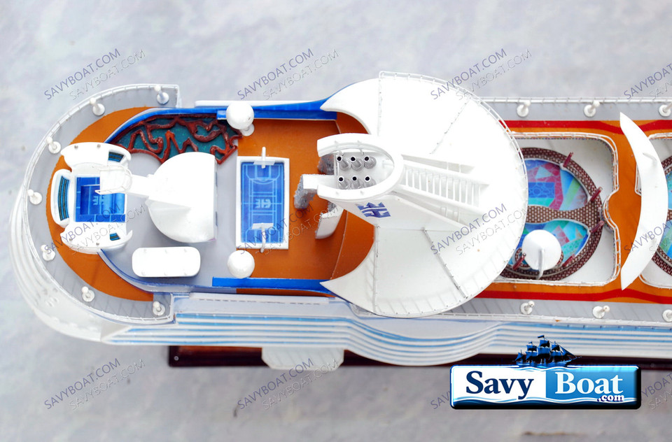 FREEDOM OF THE SEAS CRUISE SHIP