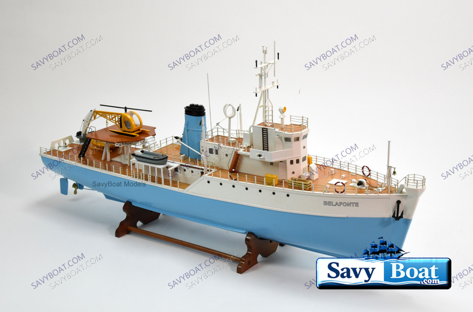 THE LIFE AQUATIC BELAFONTE LIGHTED SHIP