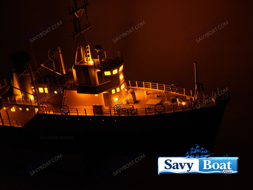 THE LIFE AQUATIC BELAFONTE LIGHTED SHIP