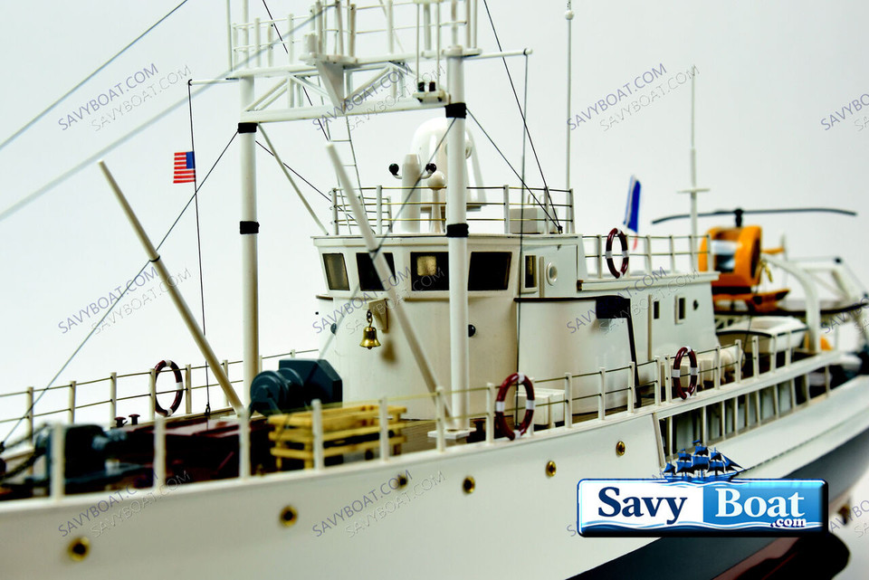 RV CALYPSO LIGHTED RC  RESEARCH SHIP