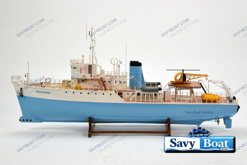 THE LIFE AQUATIC BELAFONTE LIGHTED RC READY