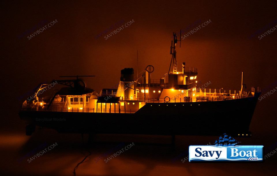 THE LIFE AQUATIC BELAFONTE LIGHTED RC READY