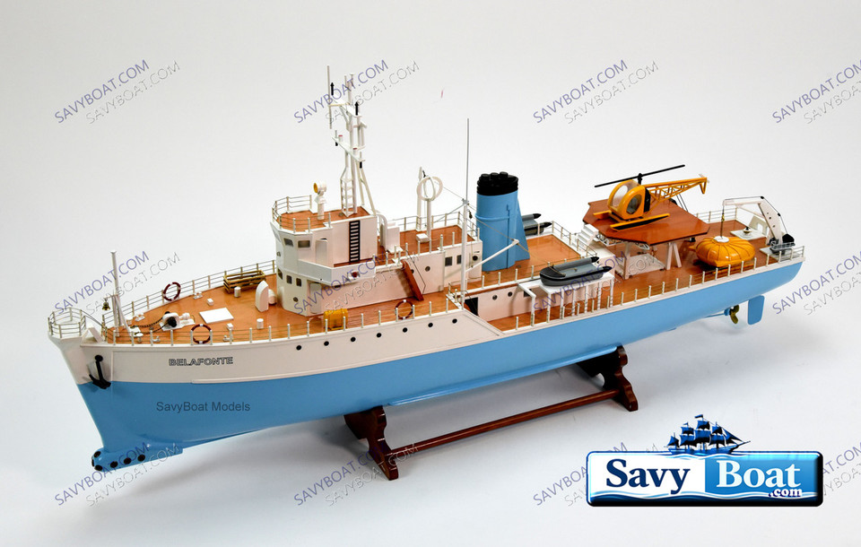 THE LIFE AQUATIC BELAFONTE LIGHTED RC READY