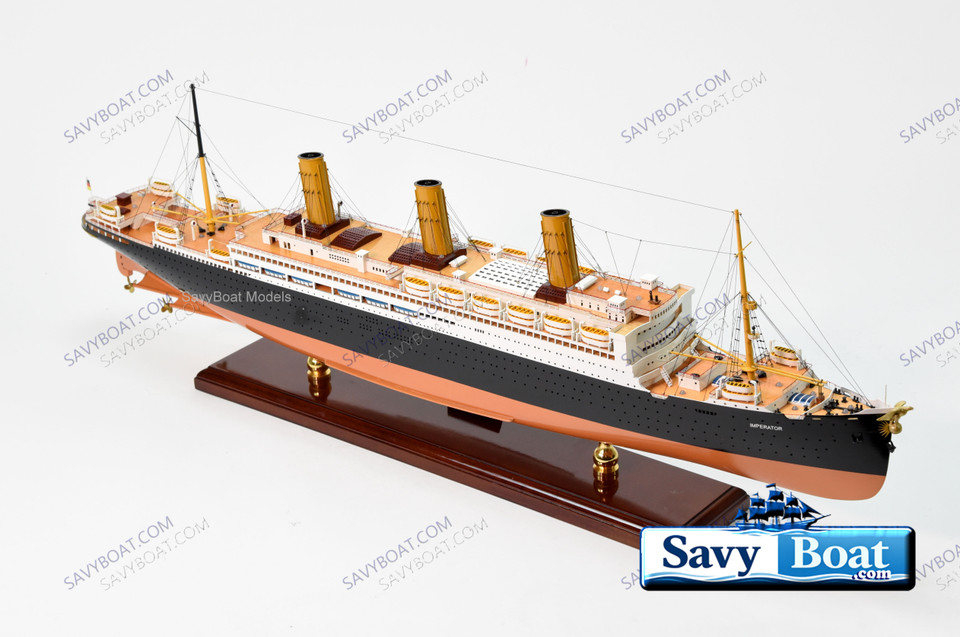 SS IMPERATOR LIGHTED OCEAN LINER