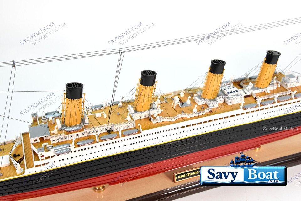 RMS TITANIC OCEAN LINER
