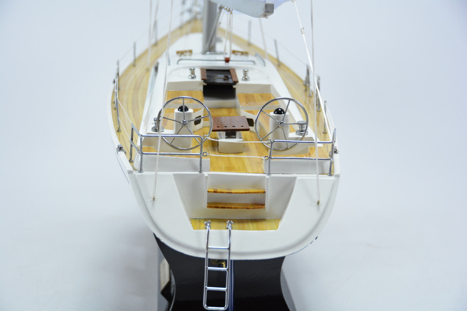 JEANNEAU SUN ODYSSEY 45DS SAILING YACHT