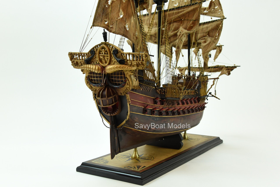JOLLY ROGER PIRATE SHIP