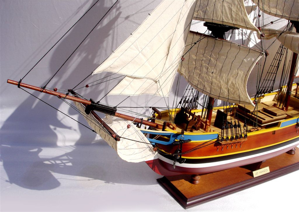 LADY WASHINGTON SMALL SLOOP