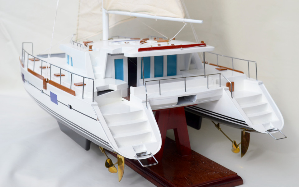 LAGOON 500 CATAMARAN YACHT