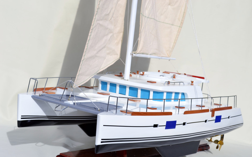 LAGOON 500 CATAMARAN YACHT