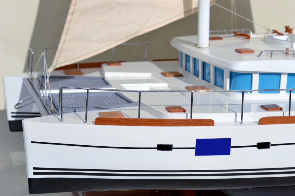 LAGOON 500 CATAMARAN YACHT