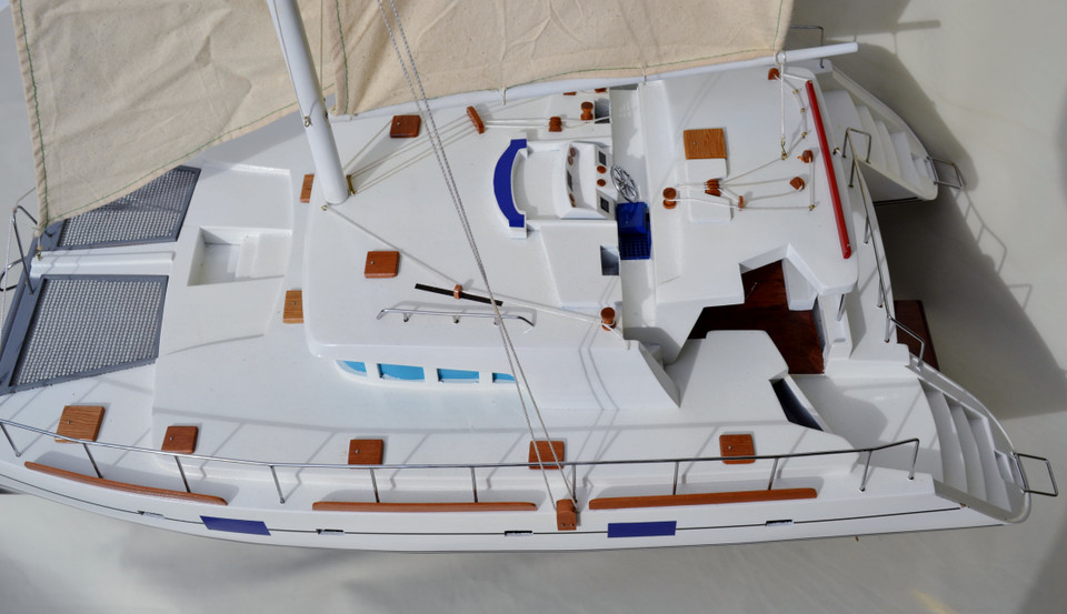 LAGOON 500 CATAMARAN YACHT