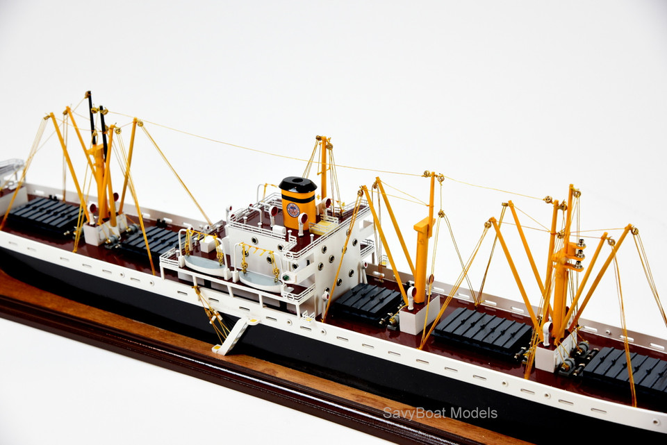 COMMERCIAL LIBERTY CARGO SHIP (WATERLINE) (loaded)