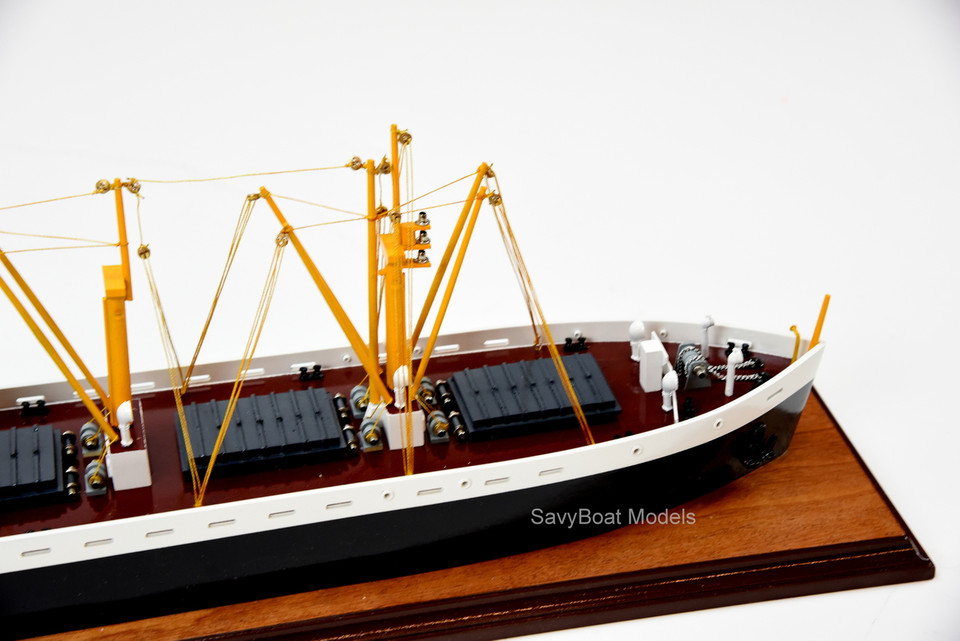 COMMERCIAL LIBERTY CARGO SHIP (WATERLINE) (loaded)