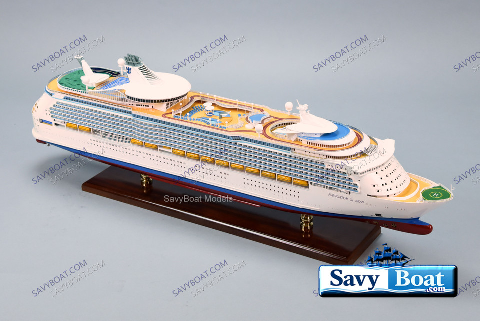 MS NAVIGATOR OF THE SEAS  CRUISE SHIP