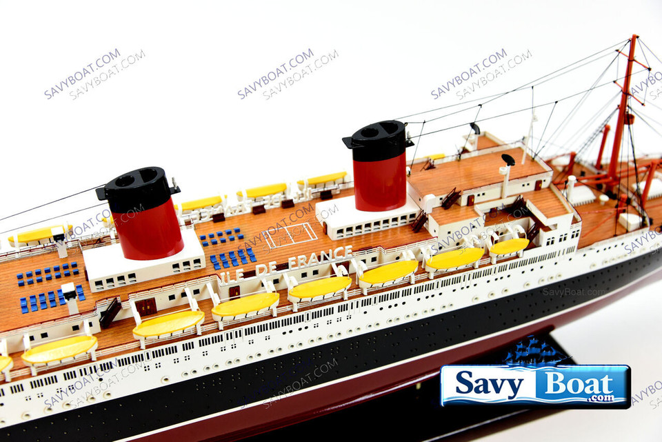 SS Île de FRANCE OCEAN LINER