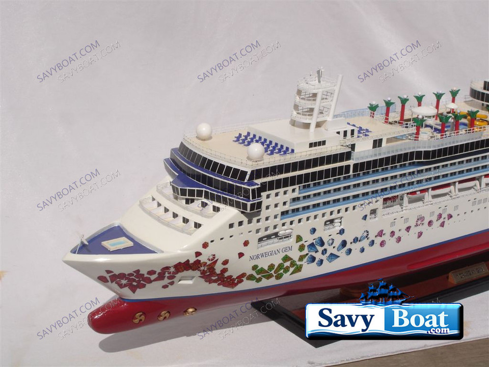NORWEGIAN GEM CRUISE SHIP