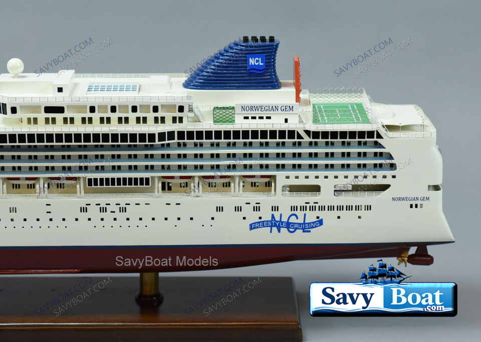 NORWEGIAN GEM CRUISE SHIP