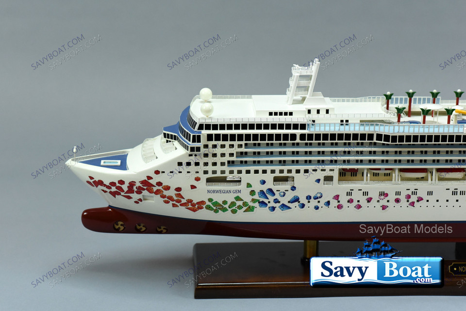 NORWEGIAN GEM CRUISE SHIP