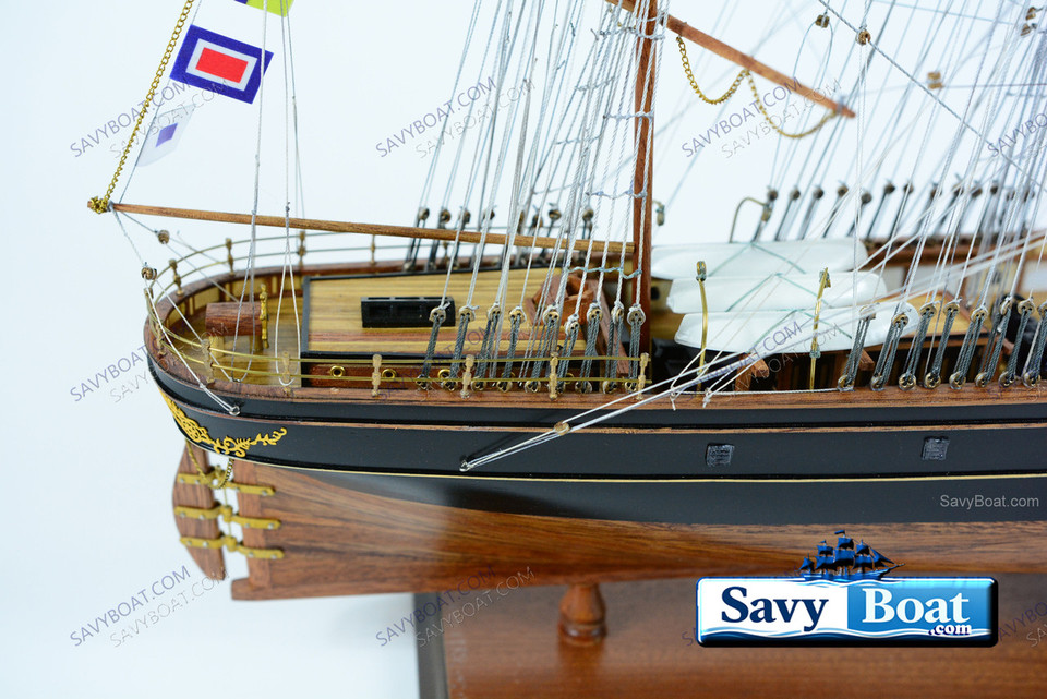 CUTTY SARK 40" NO SAILS / PAINTED