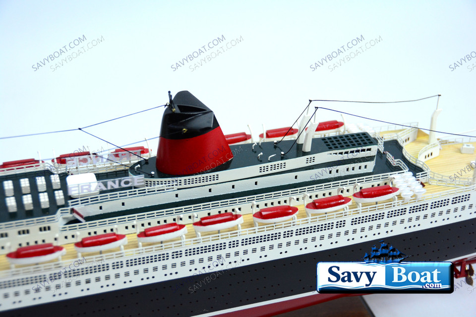 SS FRANCE 32" OCEAN LINER