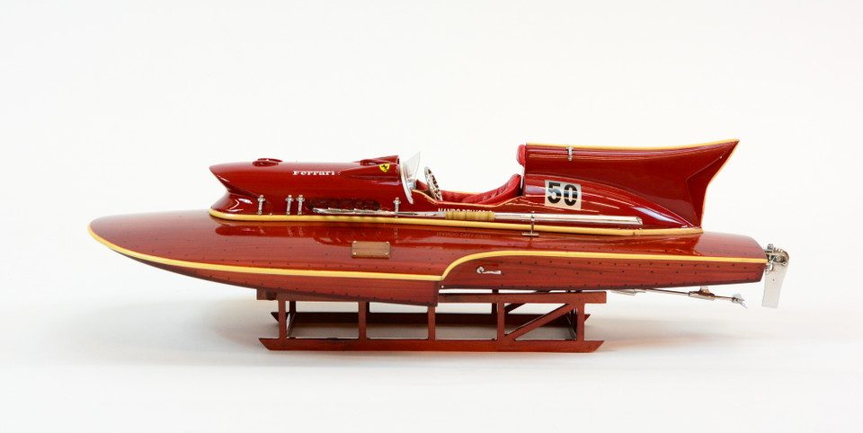FERRARI HYDROPLANE 31"