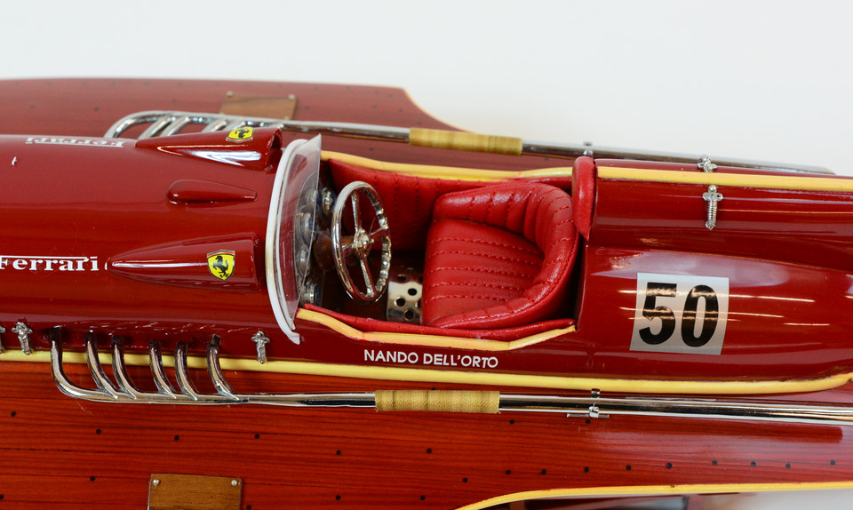 FERRARI HYDROPLANE 31"