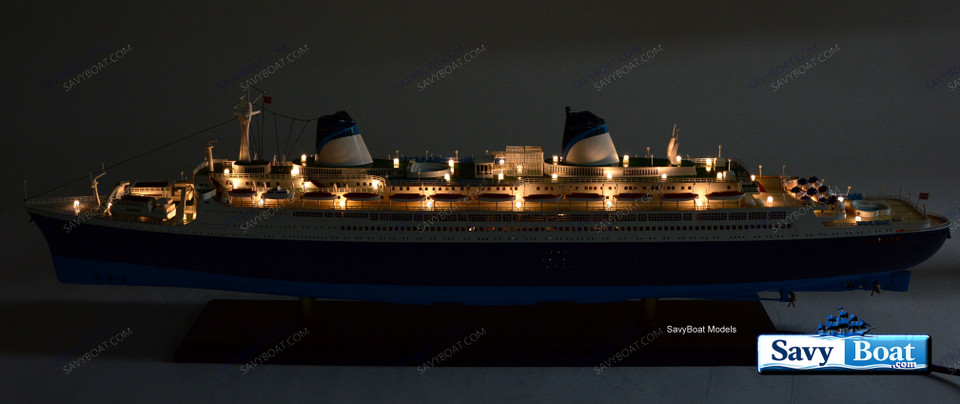 SS NORWAY LIGHTED CRUISE SHIP