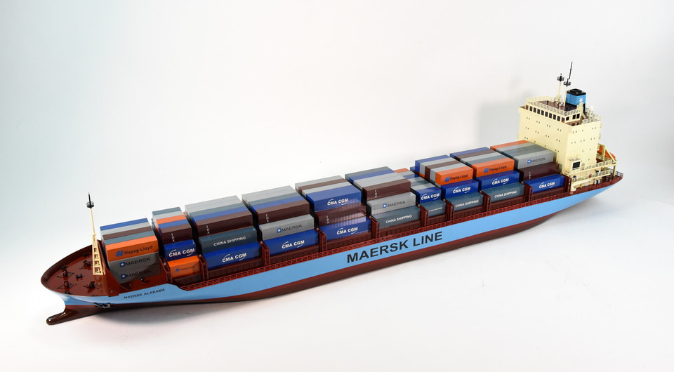 MAERSK ALABAMA  HO-SCALE WATERLINE CONTAINER SHIP