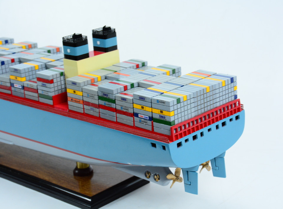 MAERSK TRIPLE E CLASS CONTAINER SHIP 28