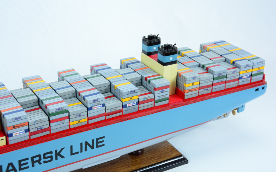 MAERSK TRIPLE E CLASS CONTAINER SHIP 28