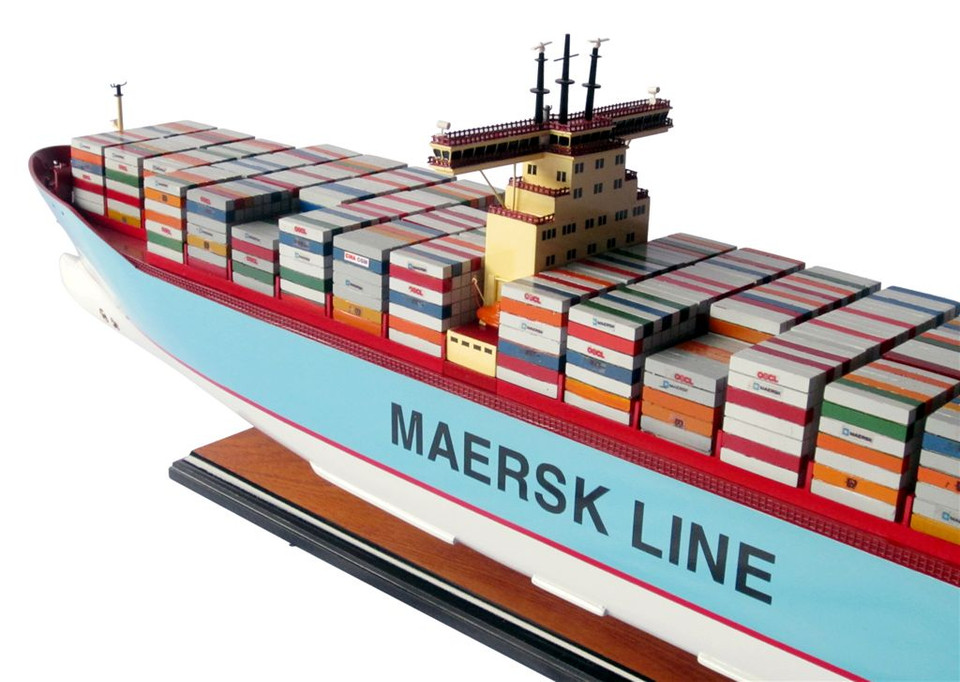 MAERSK TRIPLE E CLASS CONTAINER SHIP