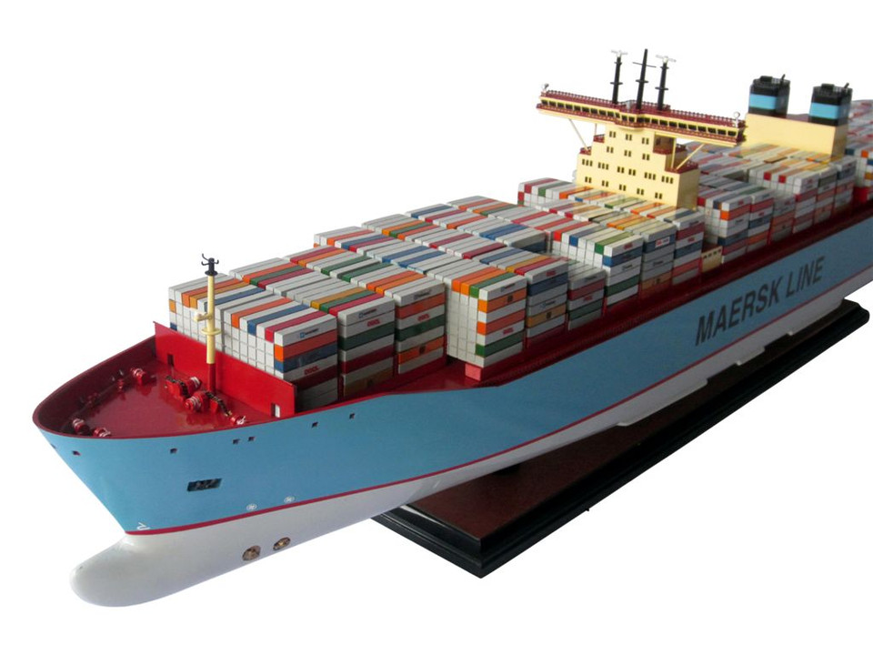MAERSK TRIPLE E CLASS CONTAINER SHIP