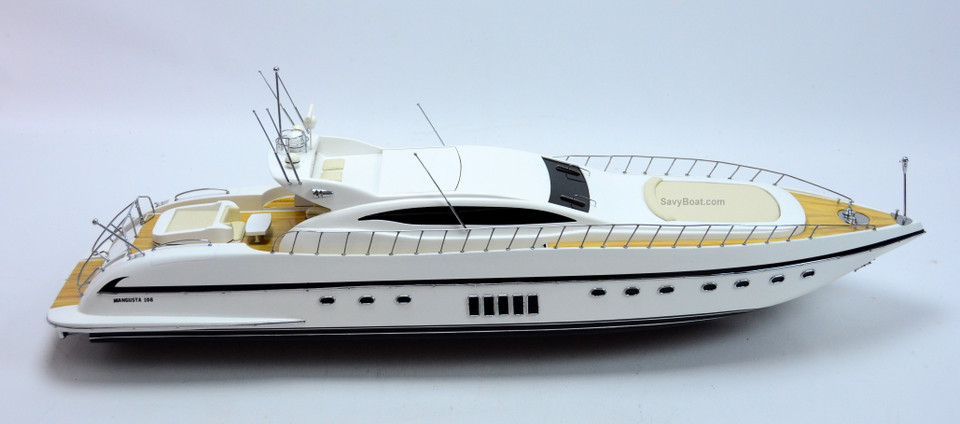 MANGUSTA 108 YACHT (WHITE)