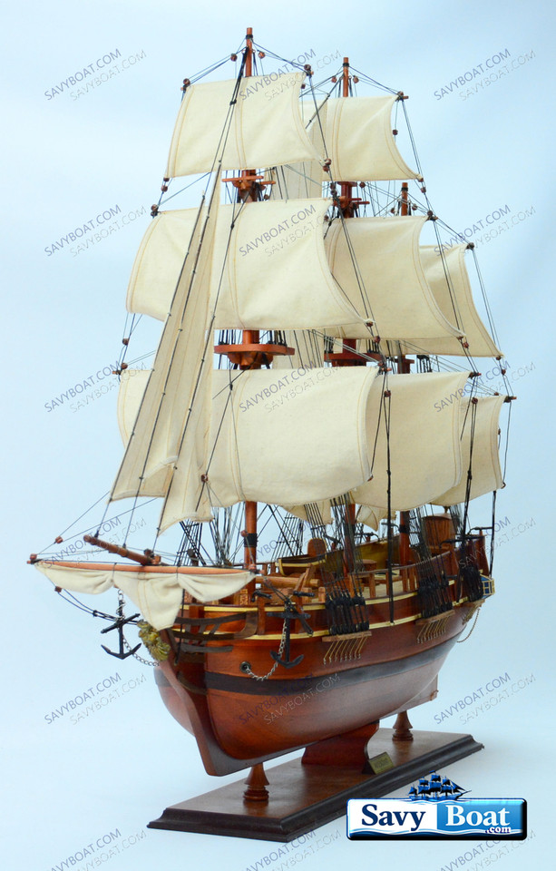 HMS BOUNTY W/ SAILS