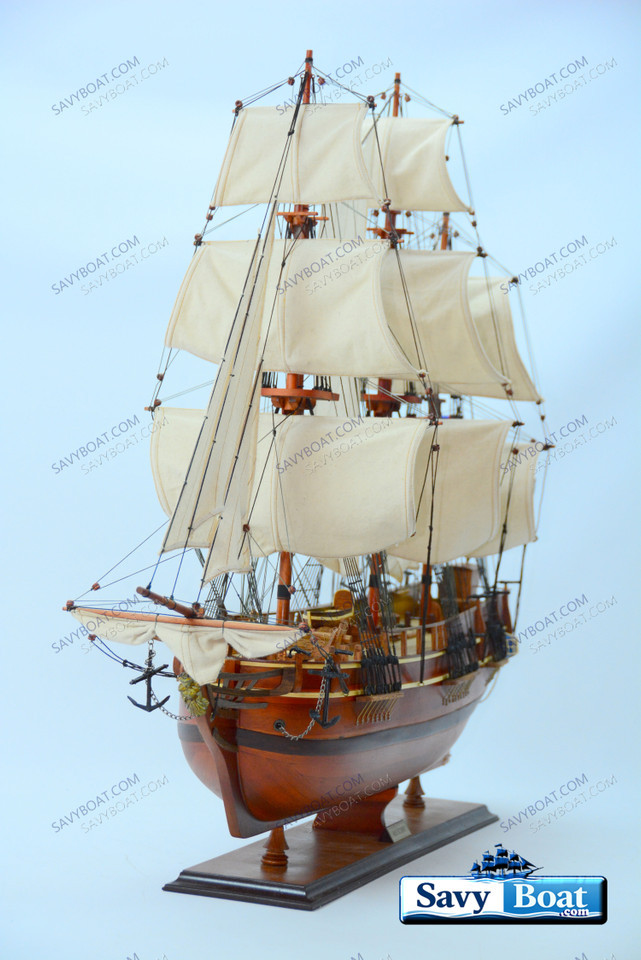 HMS BOUNTY W/ SAILS