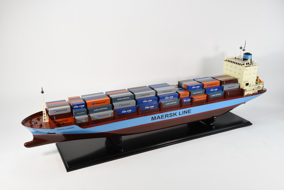 MAERSK ALABAMA  HO-SCALE CONTAINER SHIP