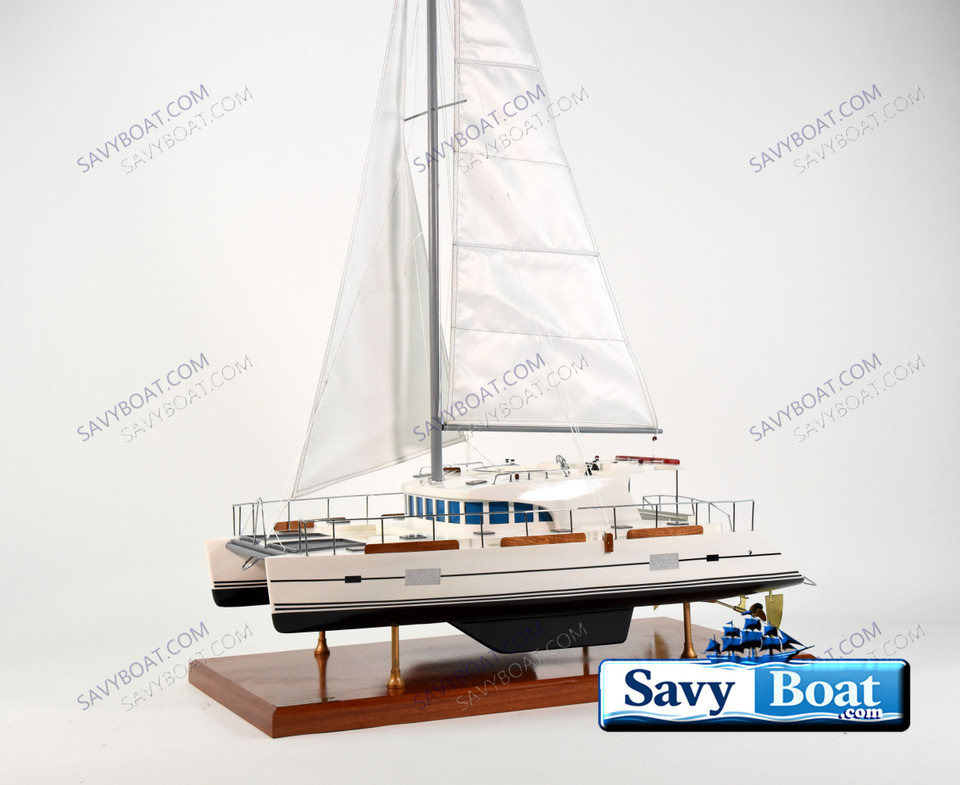 LAGOON 440 CATAMARAN SAILING YACHT