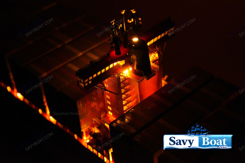MAERSK Mærsk EMMA  40" LIGHTED CONTAINER CARGO SHIP