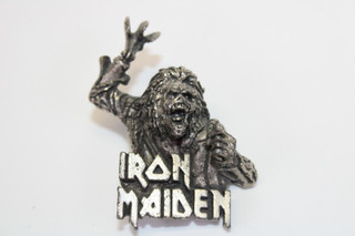 Iron Maiden Bruce Dickinson Badge Pin Pewter Poker No Prayer For the Dying 1990 front