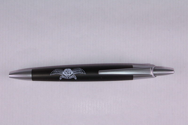 Iron Maiden Bruce Dickinson Pen Bruce Aeris 2006 front